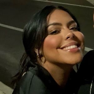 Meet your Posher, Angelica